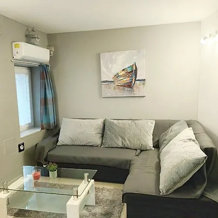 Centar Manu - Two Bedroom Apartment