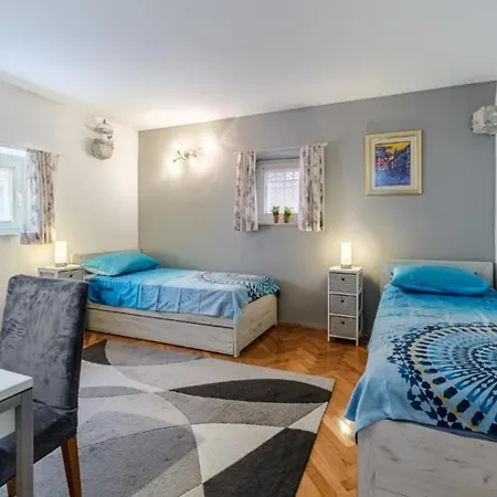 Centar Manu - Two Bedroom Appartamento *